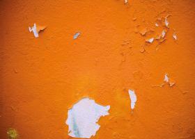 Απολέπιση χρώματος βαμμένης επιφάνειας